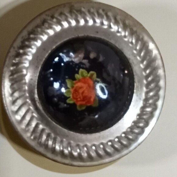 Antique Victorian Edwardian Enameled Metal Picture Button c 1880-1910 - Picture 2 of 4